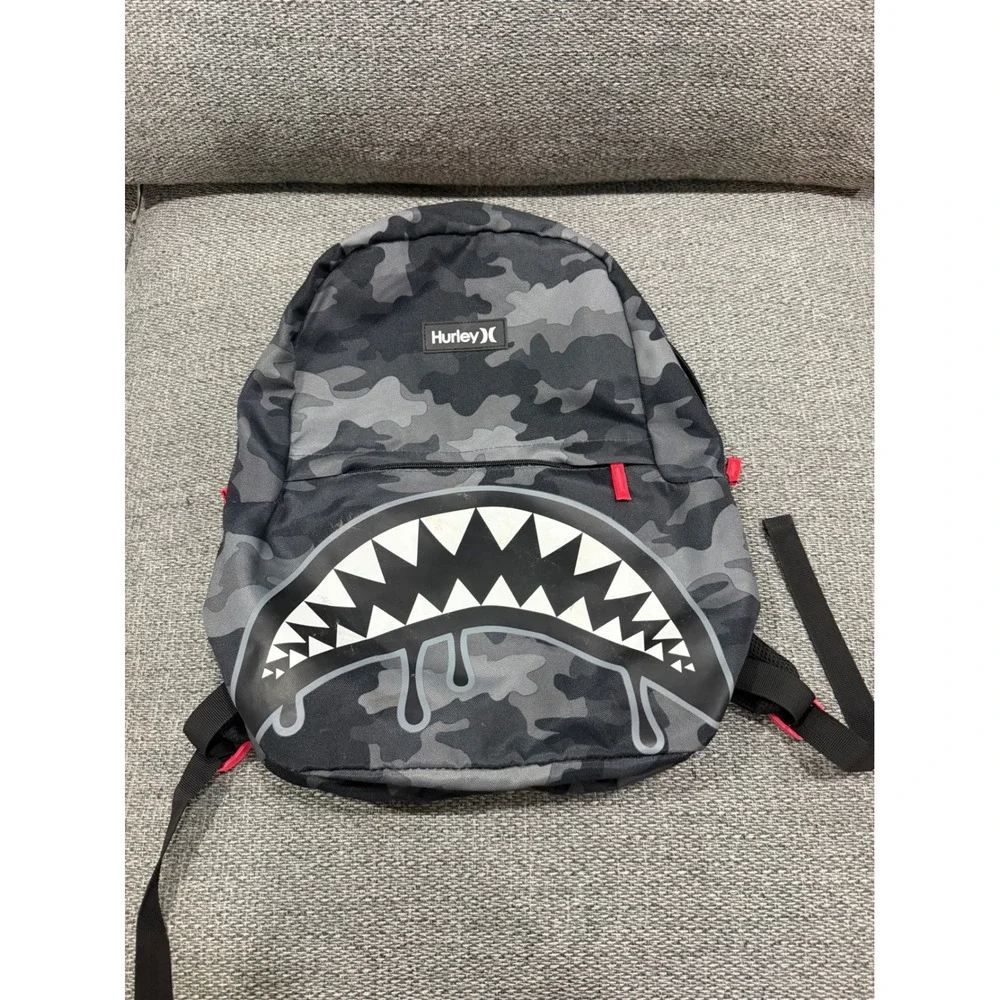 Hurley Boys Camo Shark Mouth Backpack Grey Black Red 7097-F99 320